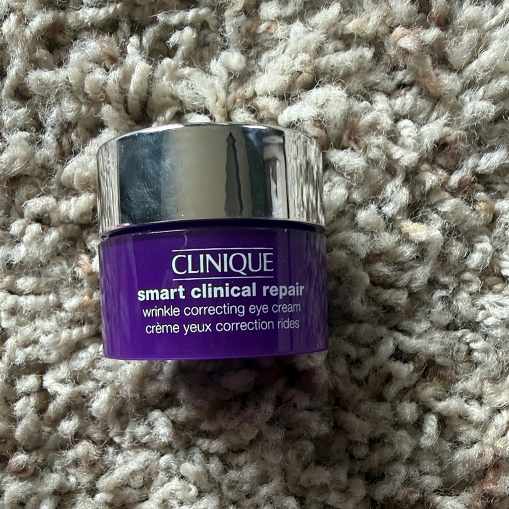 Clinique Makeup Collection - Purple, Green, Pink - Picture 12 of 16